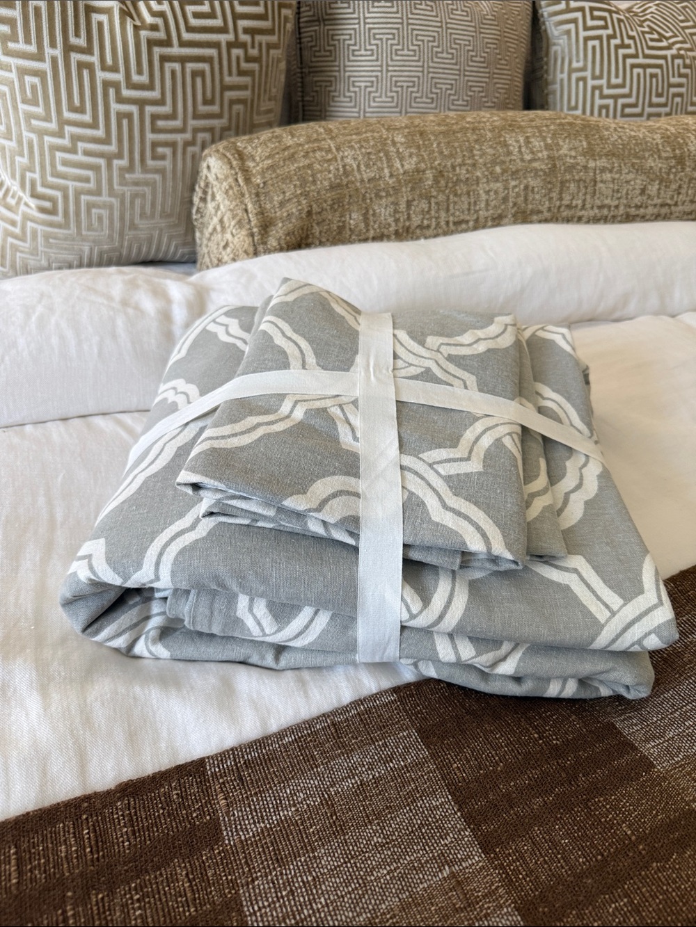 Pottery Barn Gray and White Geometric queen Duvet Cover and 2 standard shams